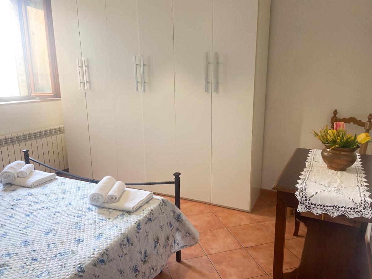 מונטיצ'יאנו Appartamento La Chiusa מראה חיצוני תמונה
